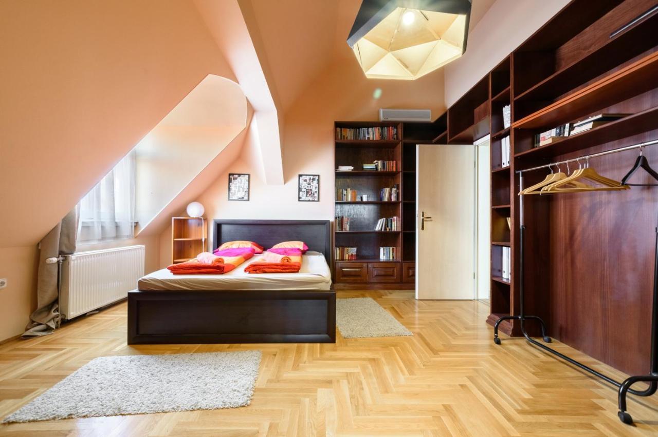 View To The Roofs Luxury Apartment With 2 Bedrooms Budapest Exterior photo