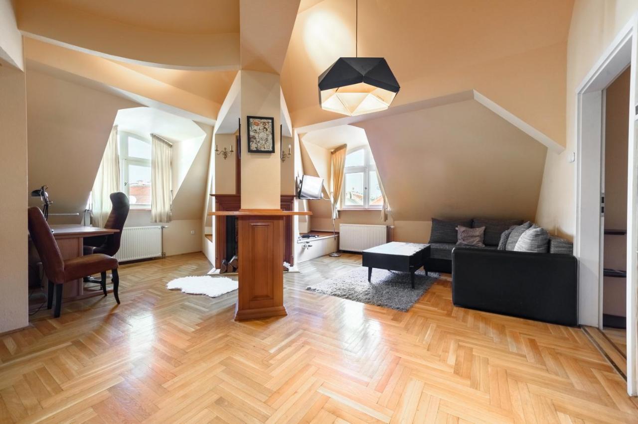 View To The Roofs Luxury Apartment With 2 Bedrooms Budapest Exterior photo